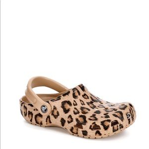 Crocs classic clogs - brand new